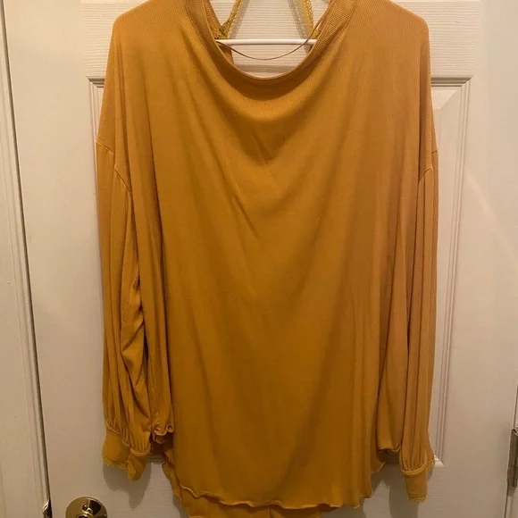 NWT, Free People, Shimmy Shake Top, Tunic, Oversized, Open Back, Size M - Picture 5 of 9